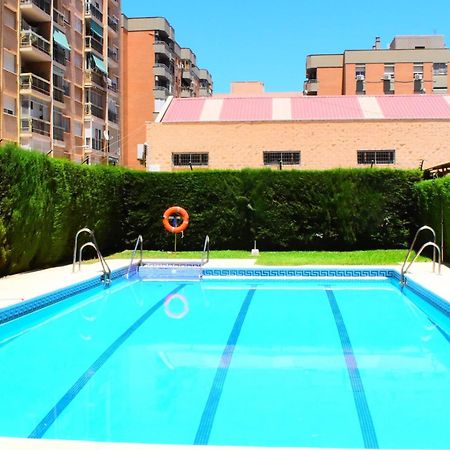 מאלגה Amplio Y Luminoso Apartamento Cerca Del Centro Y La Playa Con Piscina Y Parking Privado מראה חיצוני תמונה