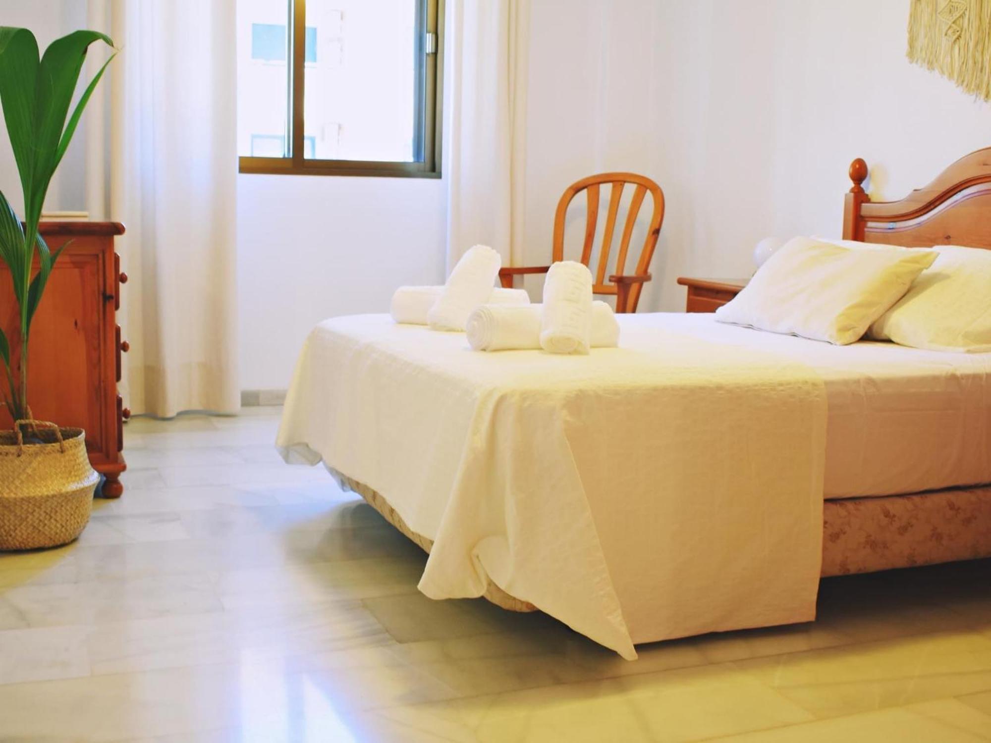 מאלגה Amplio Y Luminoso Apartamento Cerca Del Centro Y La Playa Con Piscina Y Parking Privado מראה חיצוני תמונה