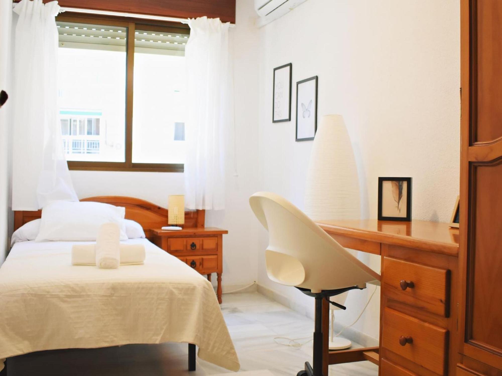 מאלגה Amplio Y Luminoso Apartamento Cerca Del Centro Y La Playa Con Piscina Y Parking Privado מראה חיצוני תמונה