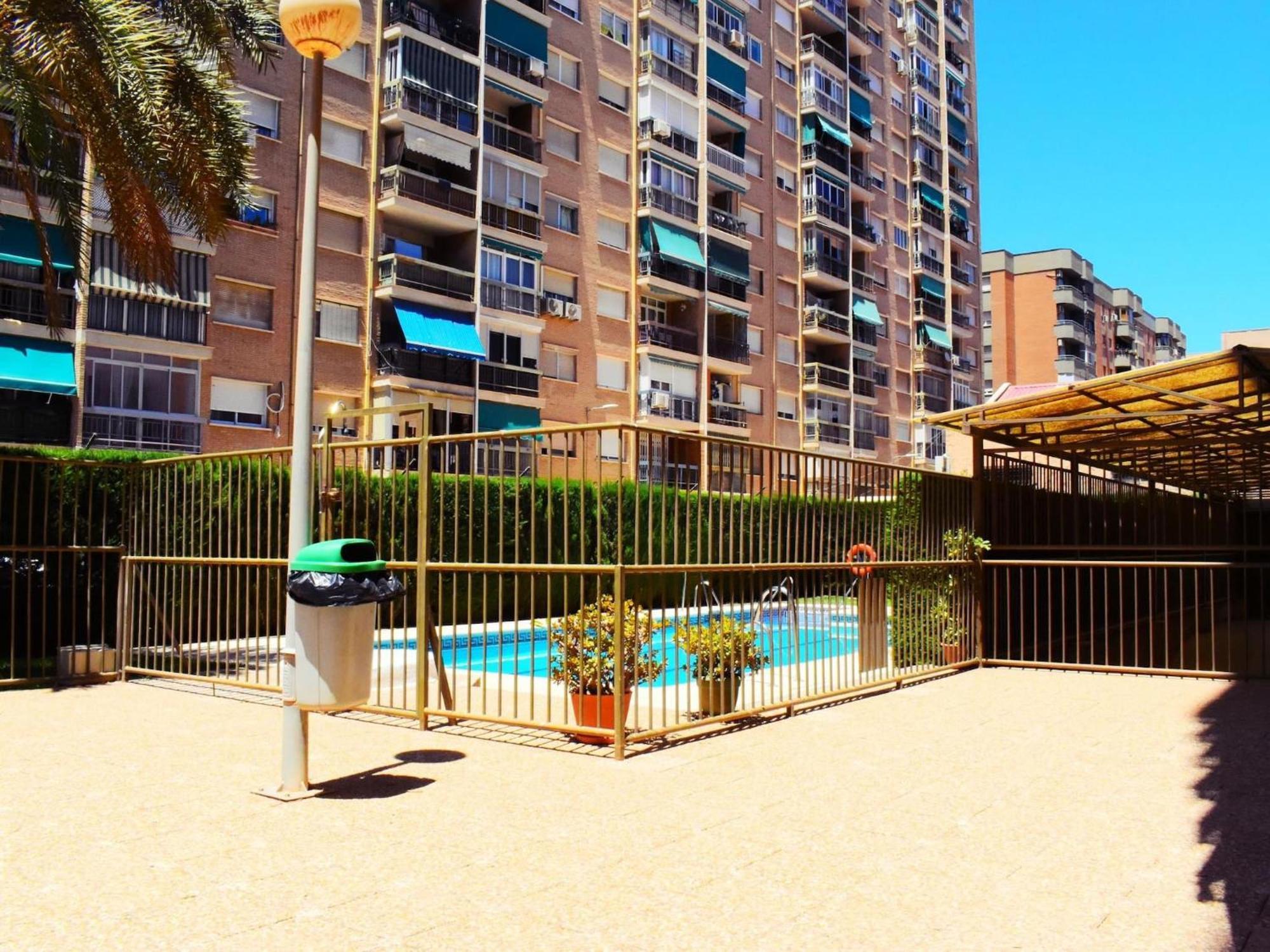 מאלגה Amplio Y Luminoso Apartamento Cerca Del Centro Y La Playa Con Piscina Y Parking Privado מראה חיצוני תמונה
